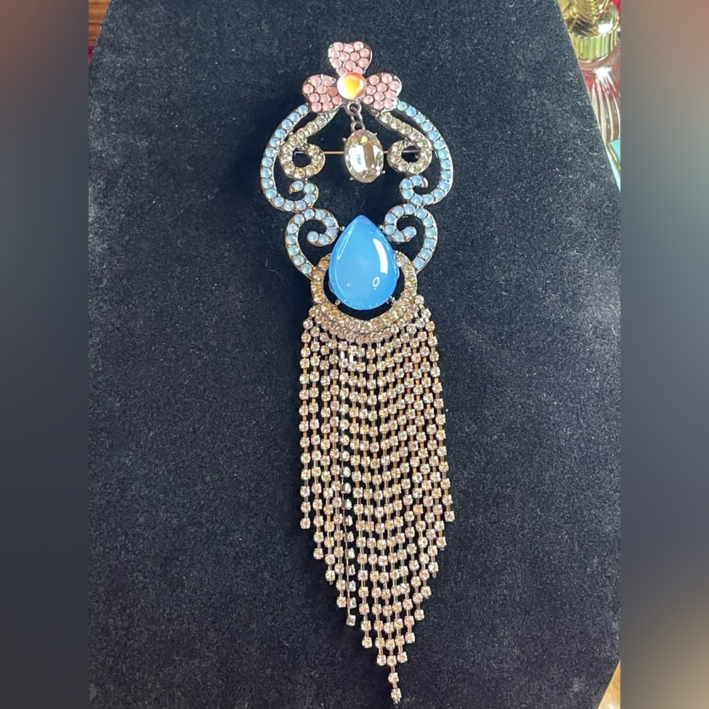 XL rhinestone drop brooch